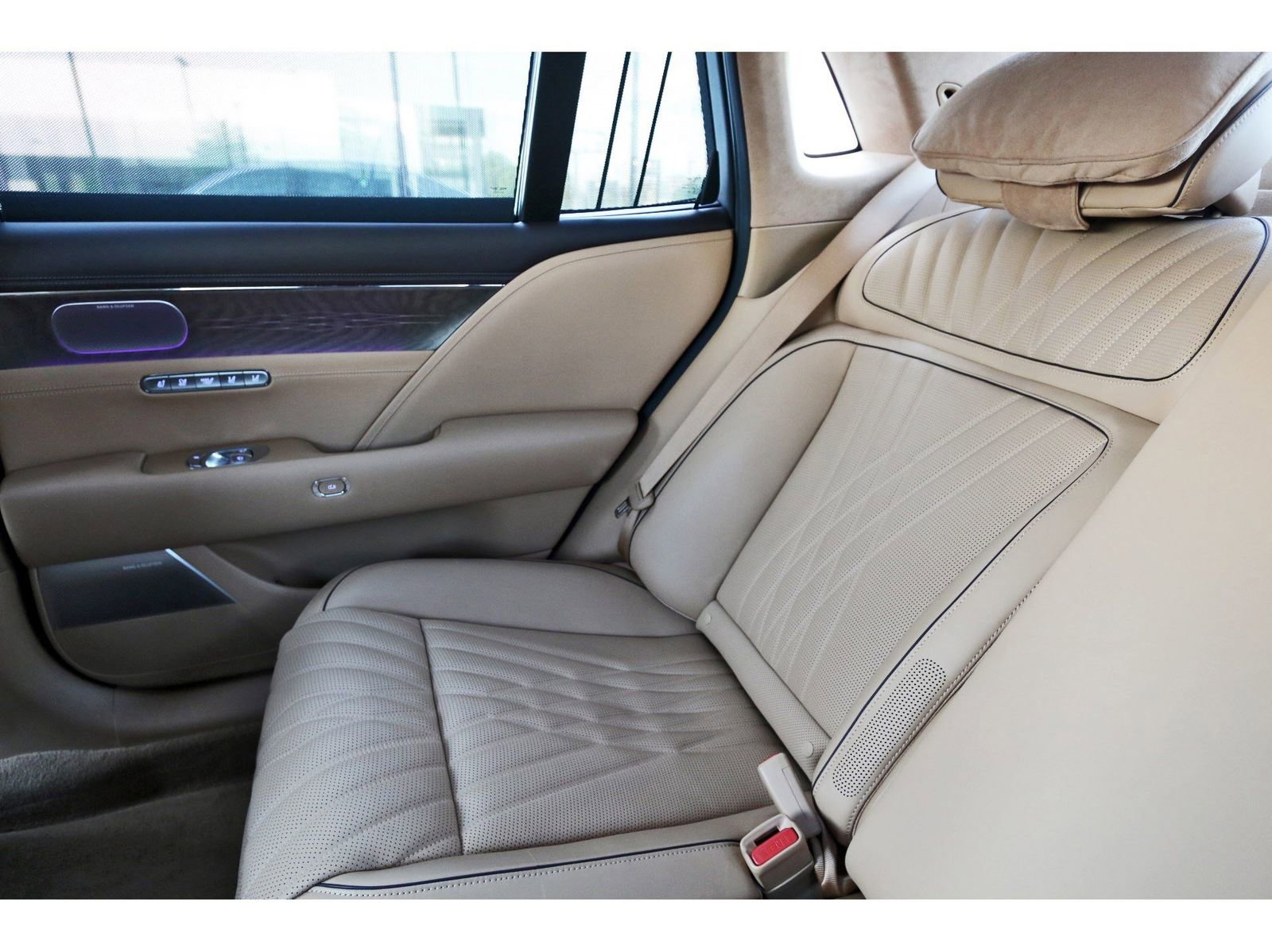 Used 2025 Genesis G90 3.5T image 13