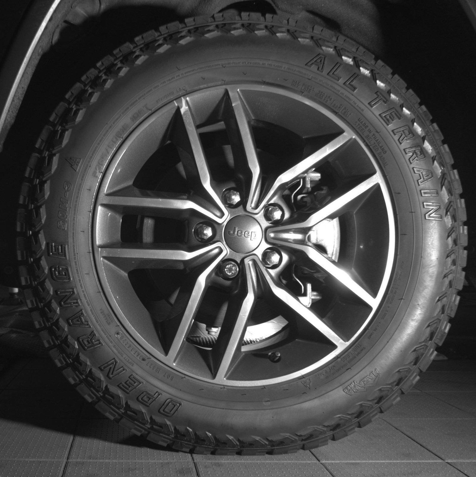 Used 2019 Jeep Grand Cherokee Limited w/ Luxury Group II AWD/4WD image 9