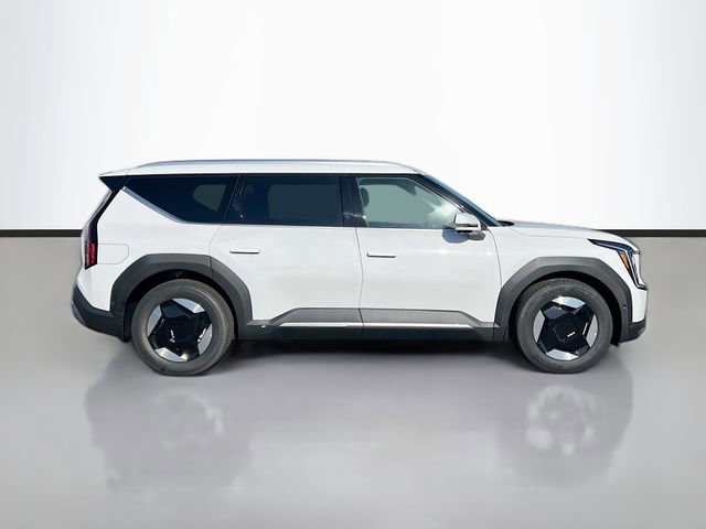 New 2026 Kia EV9 Wind AWD/4WD image 8