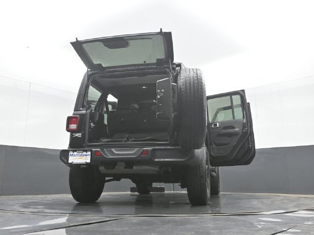 Used 2020 Jeep Wrangler Unlimited Sahara AWD/4WD image 41