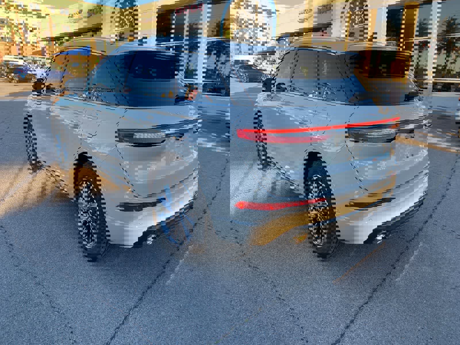 Used 2022 Lincoln Corsair Grand Touring w/ Elements Technology Bundle image 8