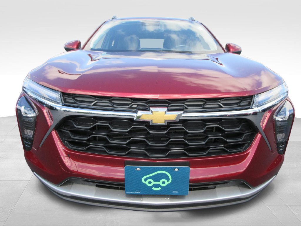 Certified 2024 Chevrolet Trax LT w/ Driver Confidence Package FWD image 8