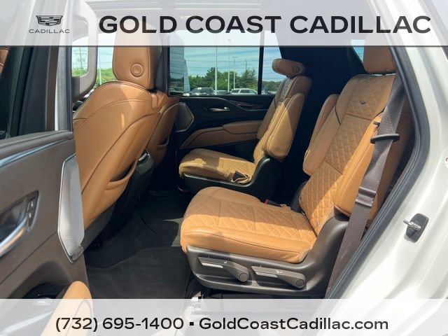 Used 2021 Cadillac Escalade Sport w/ Driver Assist Tech Package AWD/4WD image 18