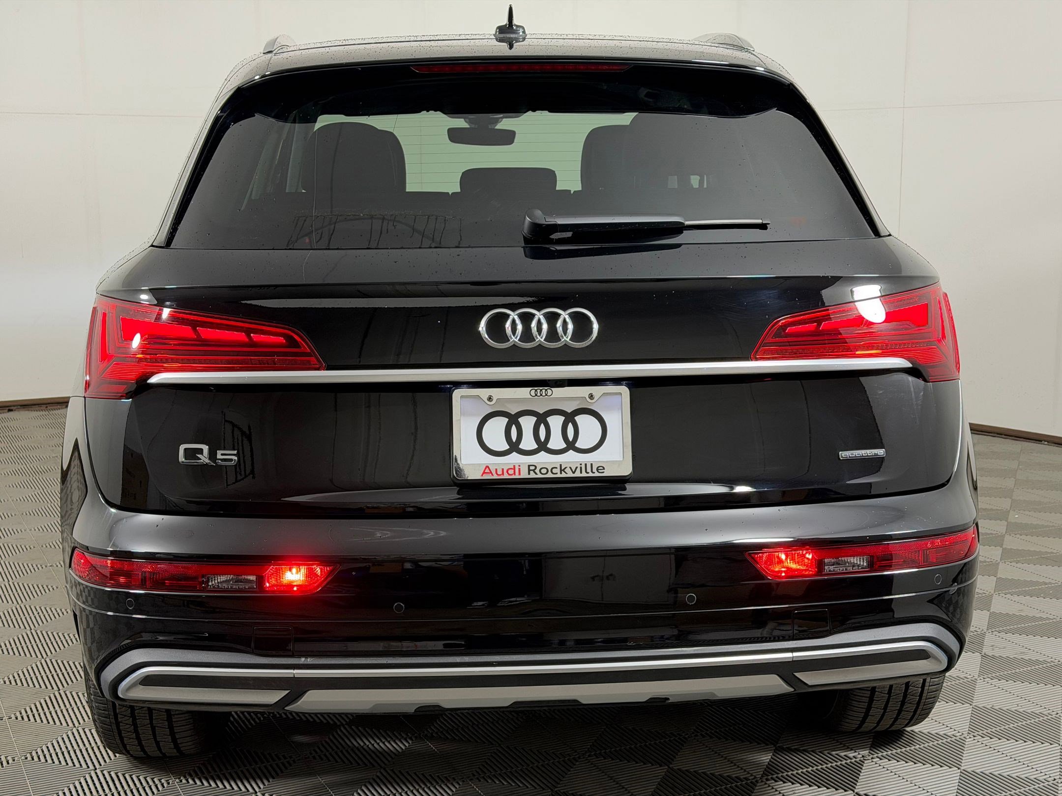 Certified 2023 Audi Q5 2.0T Premium w/ Convenience Package image 10