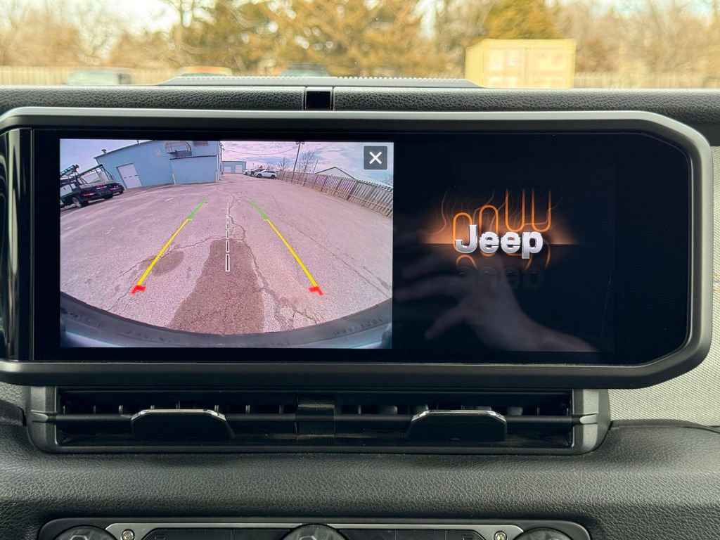 Certified 2024 Jeep Wrangler Sport S image 17