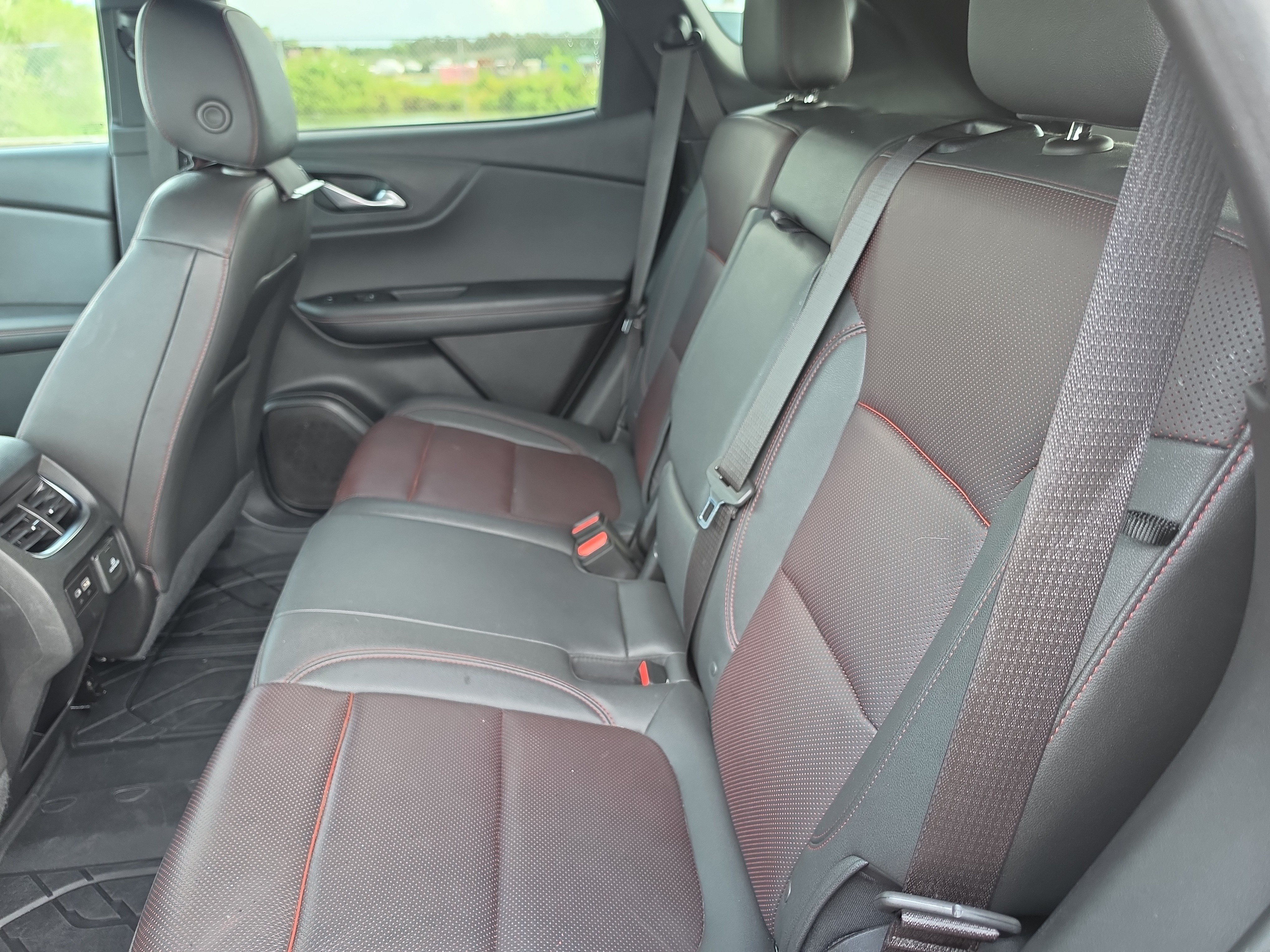 Used 2023 Chevrolet Blazer RS w/ Enhanced Convenience Package FWD image 13
