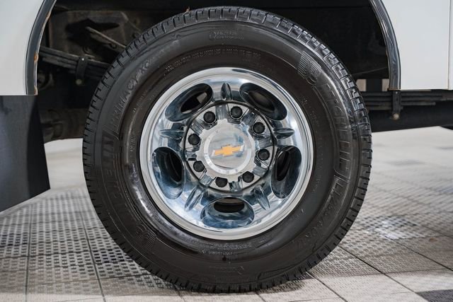 Used 2024 Chevrolet Silverado 3500 LT w/ Snow Plow Prep Package image 19