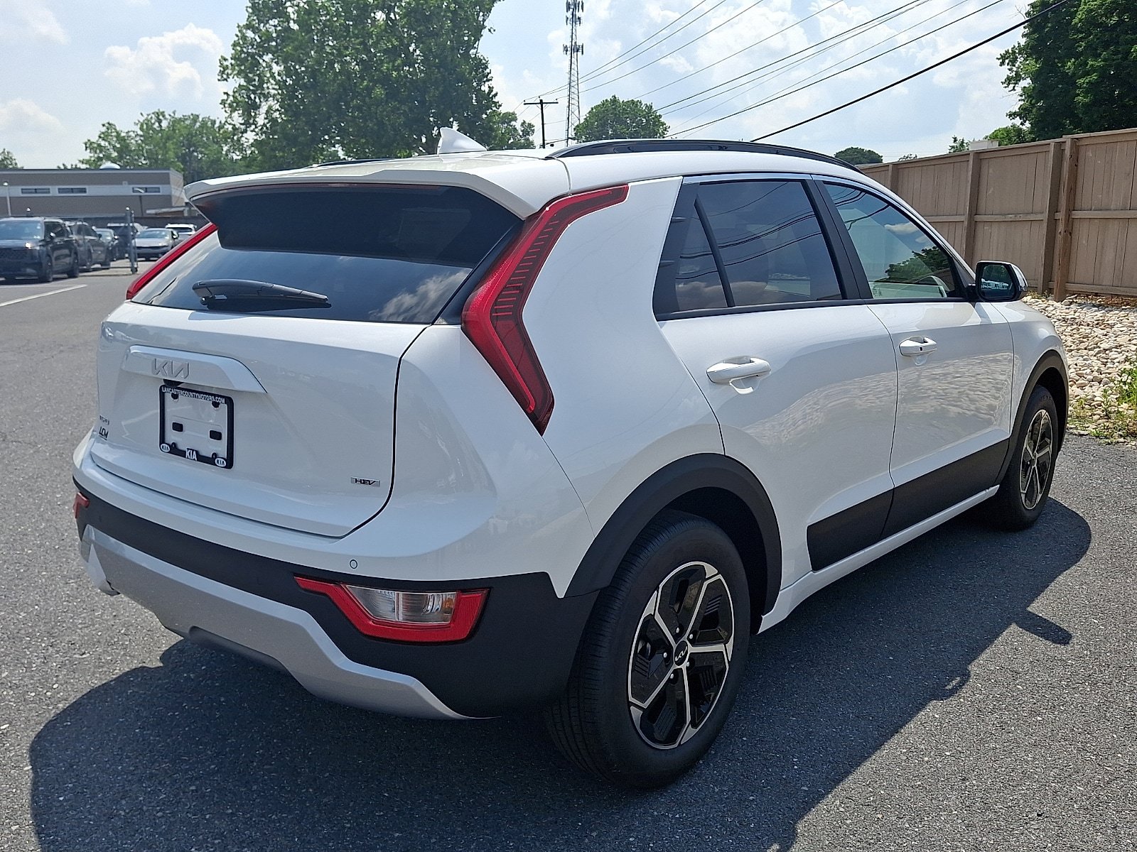 New 2026 Kia Niro EX FWD image 3