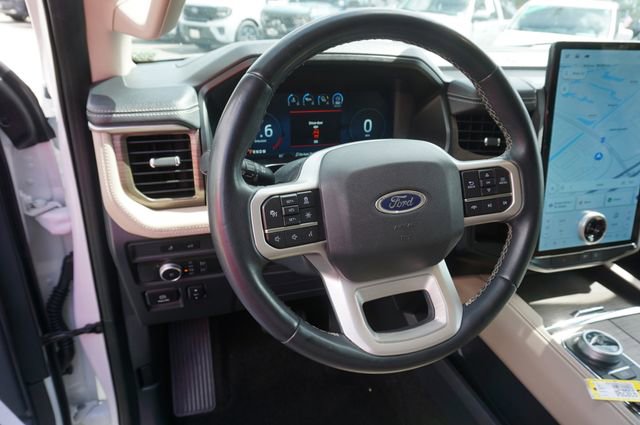 Certified 2022 Ford Expedition Limited image 12