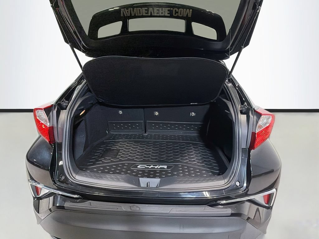 Used 2019 Toyota C-HR XLE FWD image 24
