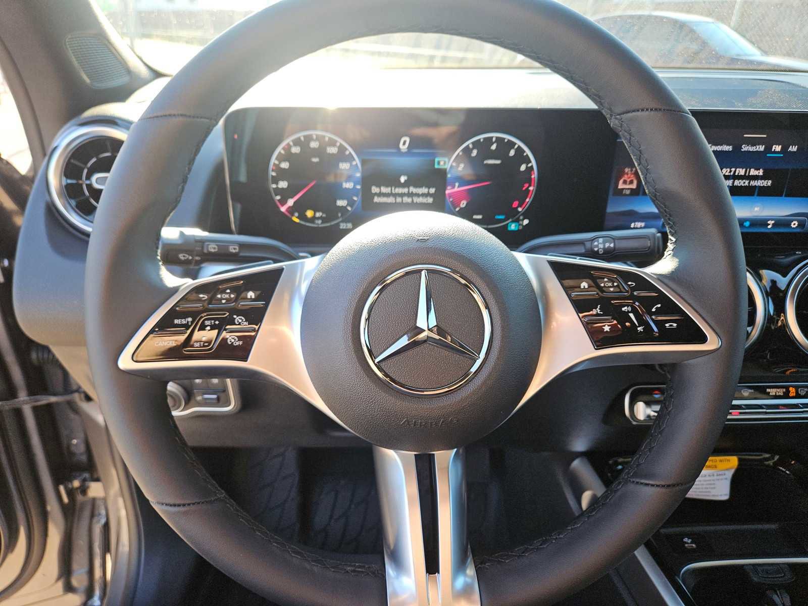 New 2026 Mercedes-Benz GLB 250 image 15