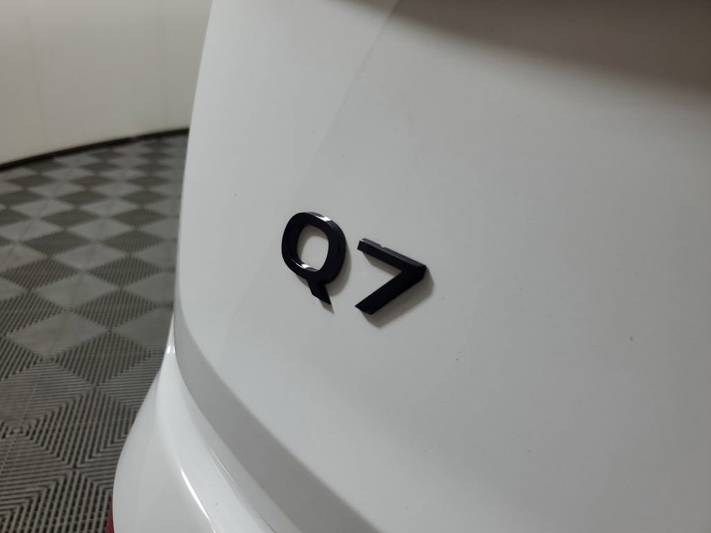 Used 2025 Audi Q7 2.0T Premium image 7