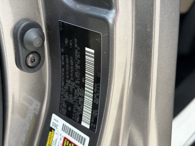 Used 2024 Toyota Sienna XLE FWD image 39