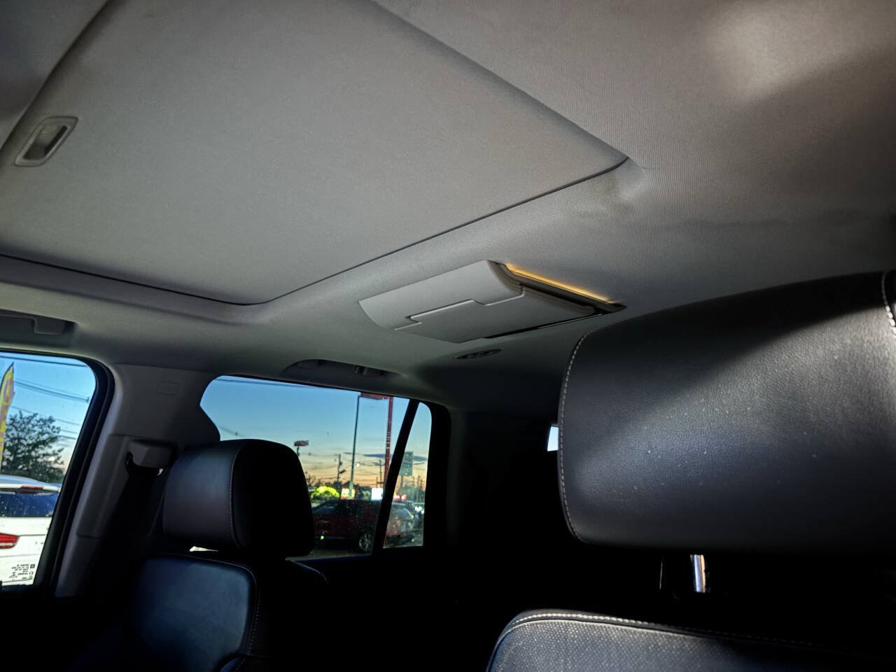 Used 2015 Chevrolet Tahoe LTZ AWD/4WD image 14