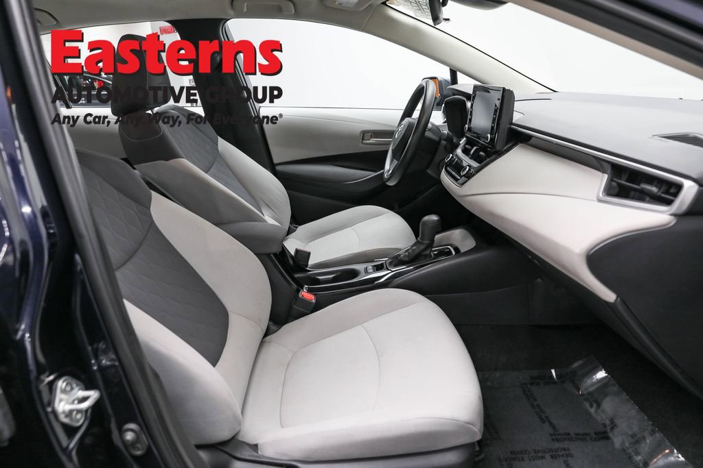 Used 2022 Toyota Corolla LE w/ Carpet Mat Package (TMS) image 23