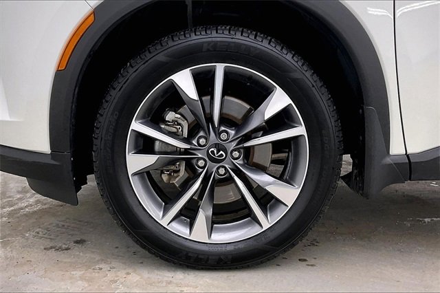 Used 2023 INFINITI QX60 Luxe image 10