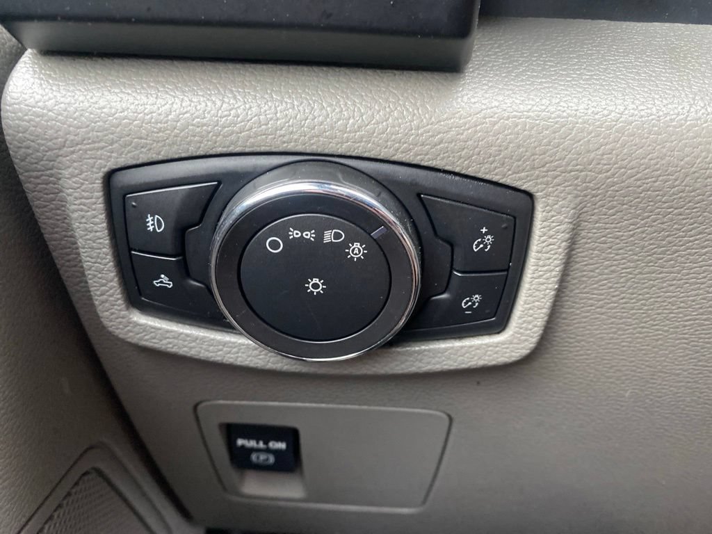 Used 2016 Ford F150 XL w/ Equipment Group 101A Mid AWD/4WD image 23