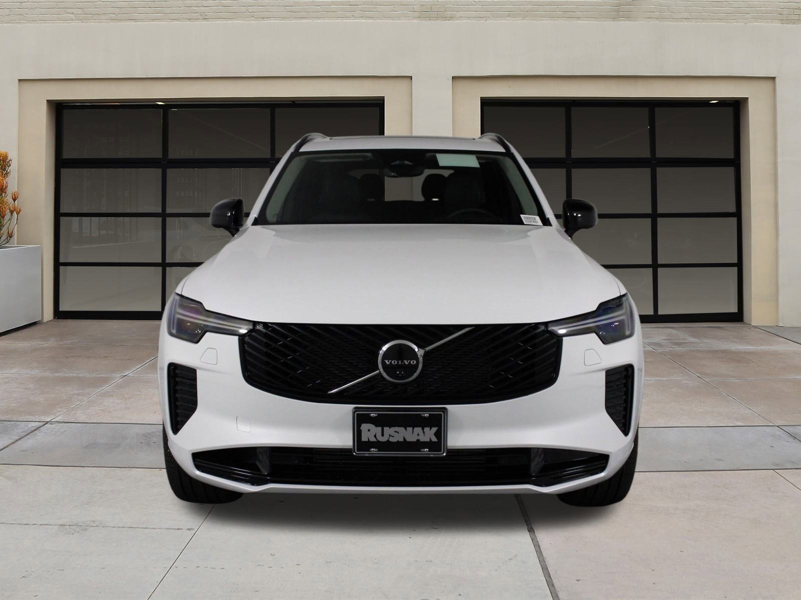 New 2026 Volvo XC90 T8 Ultra image 2