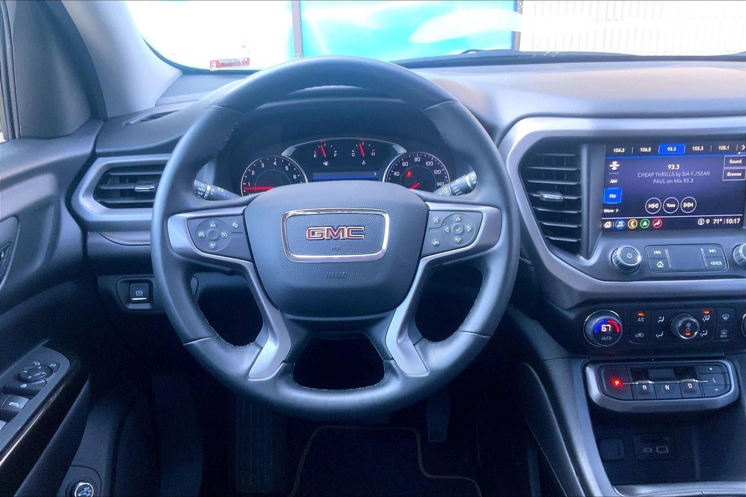 Used 2023 GMC Acadia AT4 image 5