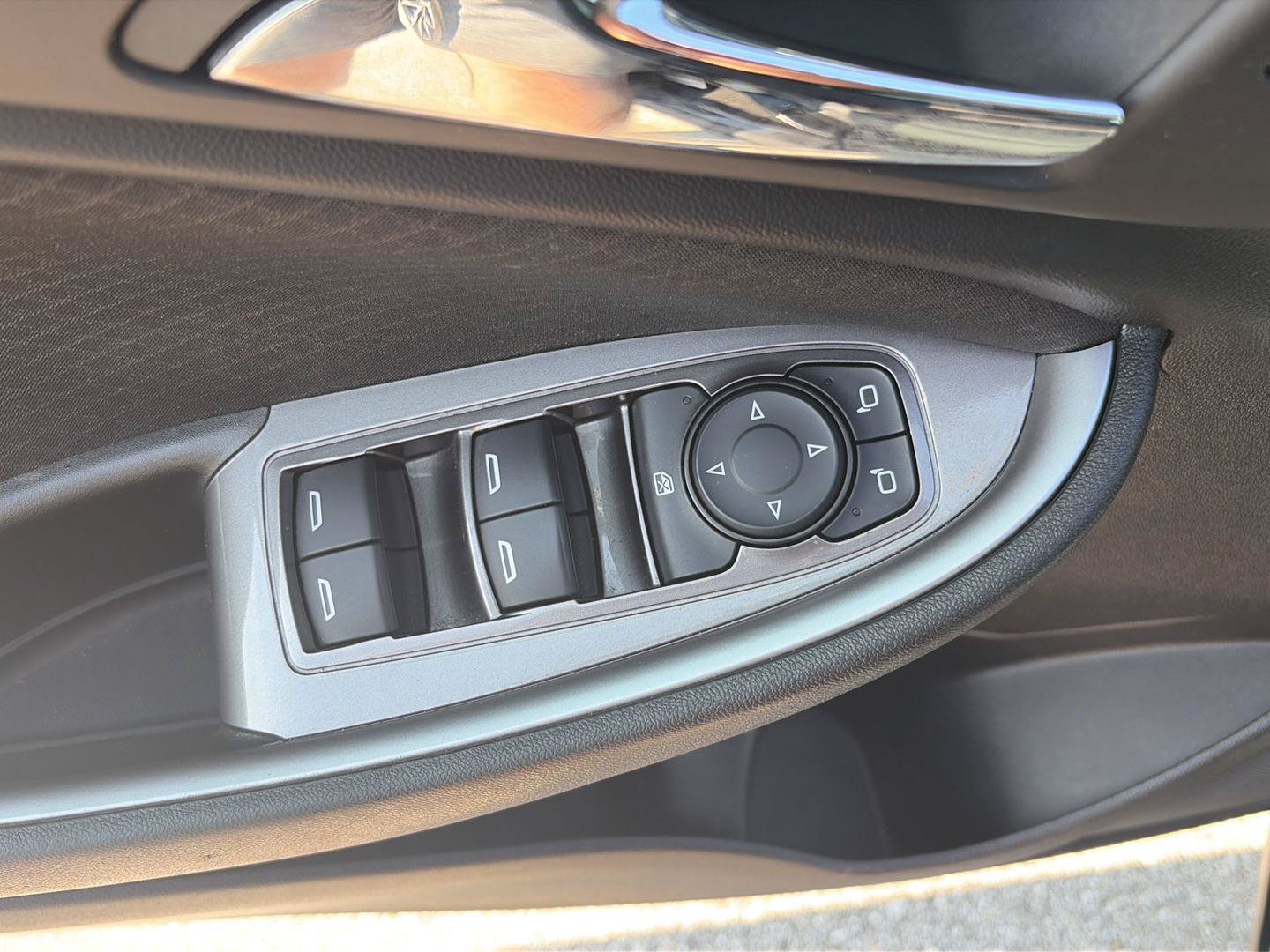Used 2023 Chevrolet Malibu RS FWD image 13