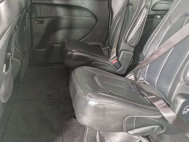 Used 2021 Chrysler Pacifica Touring-L w/ S Appearance Package image 24