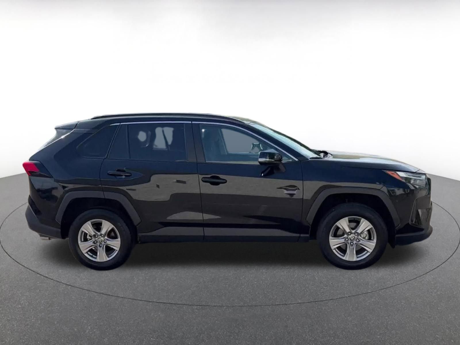 Used 2025 Toyota RAV4 XLE w/ Convenience Package AWD/4WD image 16