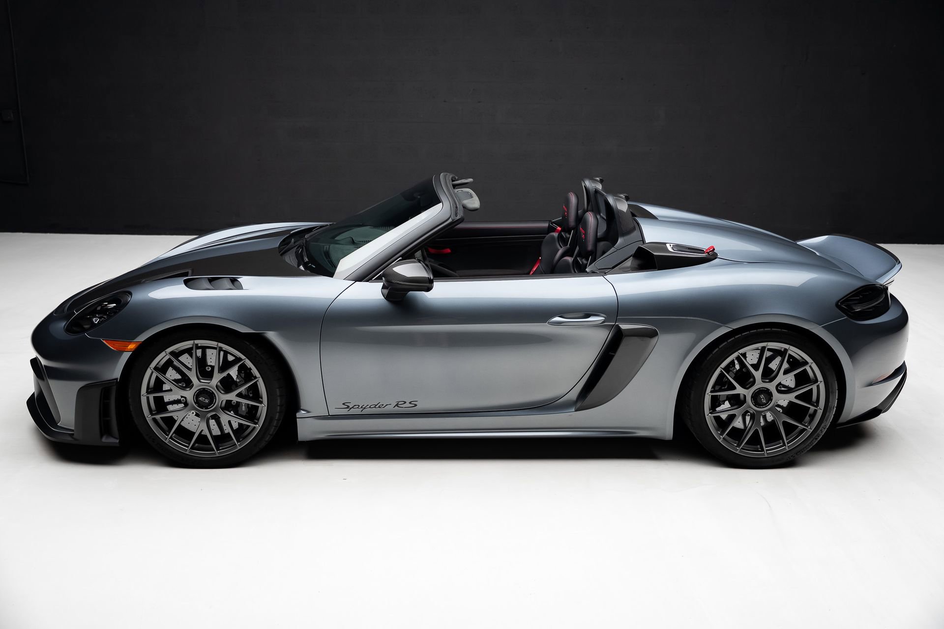 Used 2024 Porsche 718 Boxster Spyder RS RWD image 22