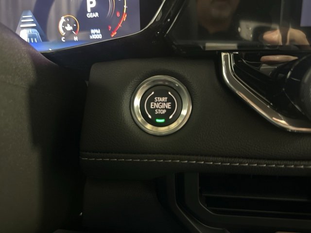 New 2025 Chevrolet Colorado LT w/ LT Convenience Package image 26