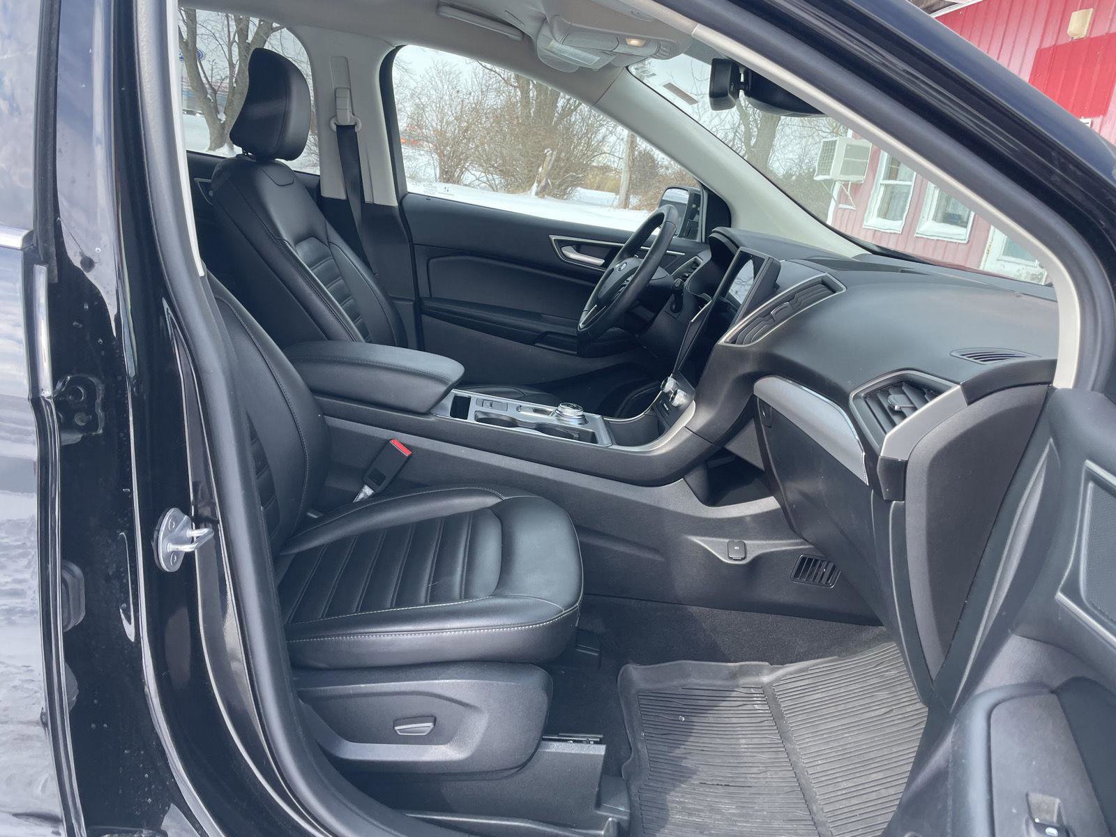 Used 2022 Ford Edge SEL w/ Convenience Package image 28