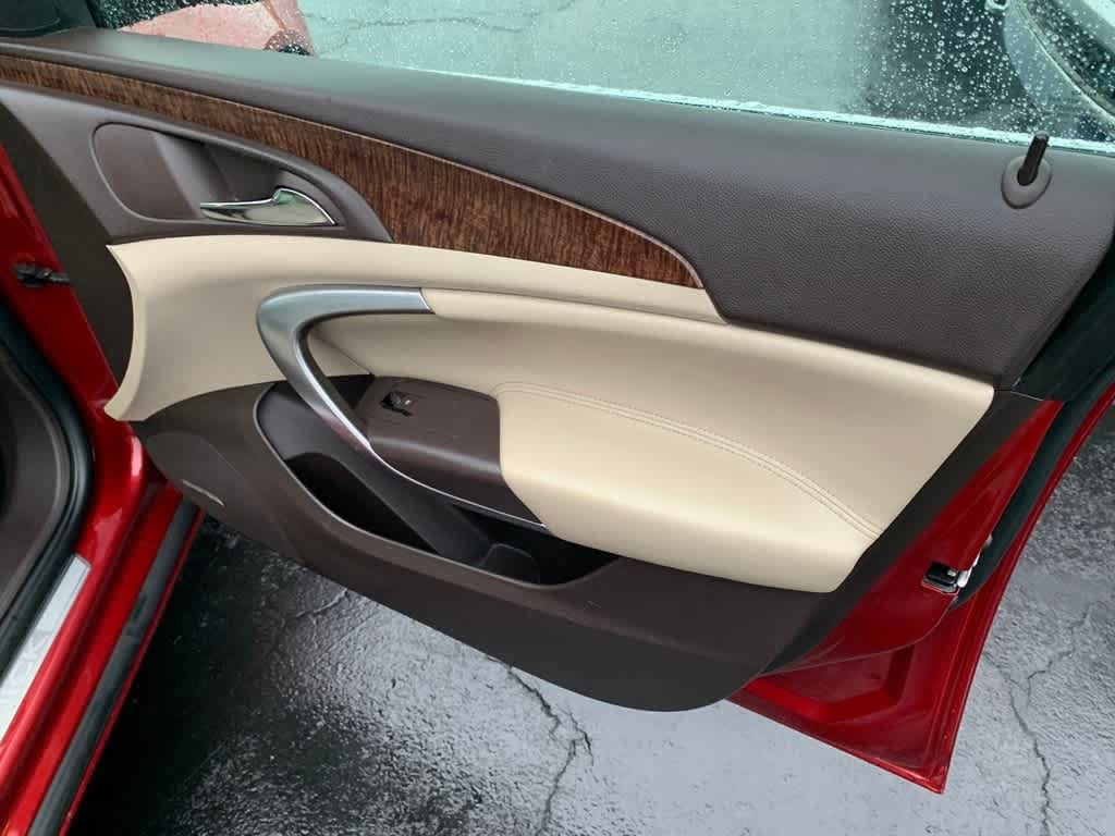 Used 2013 Buick Regal Premium FWD image 14