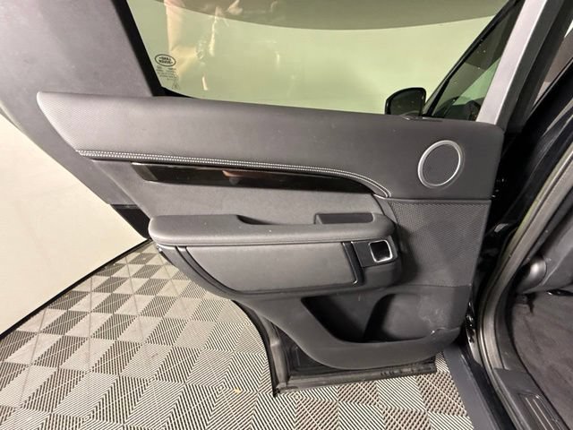 Used 2023 Land Rover Discovery S R-Dynamic AWD/4WD image 25