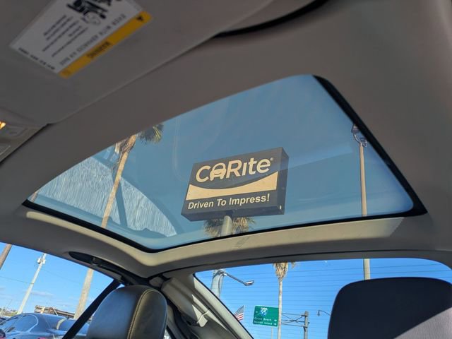 Used 2013 Mercedes-Benz SL 550 image 24