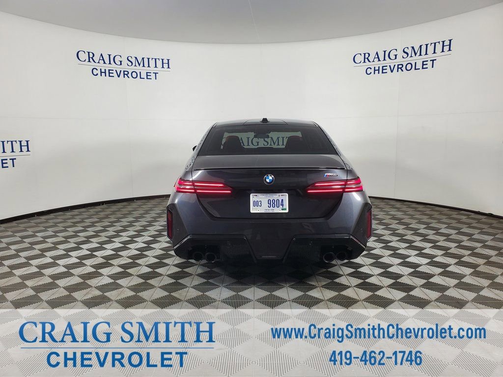 Used 2025 BMW M5 w/ Executive Package image 12