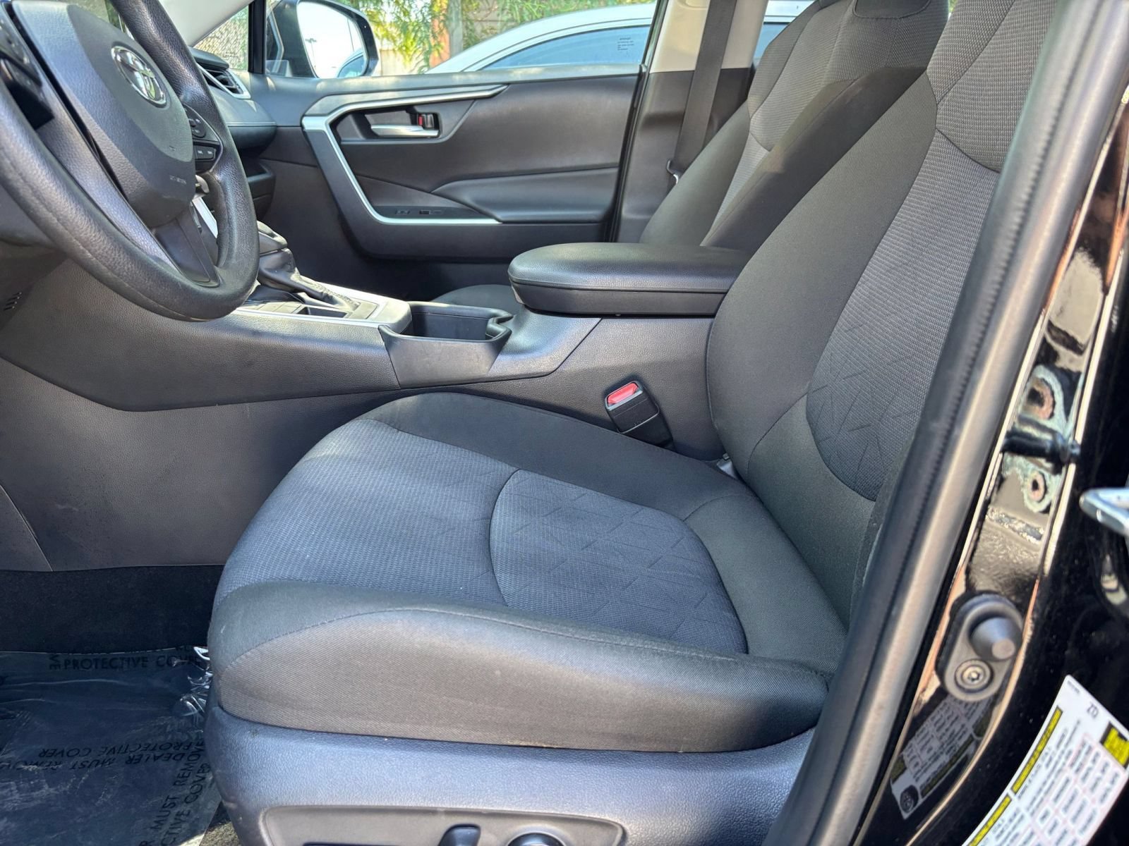 Used 2025 Toyota RAV4 XLE w/ Convenience Package AWD/4WD image 27