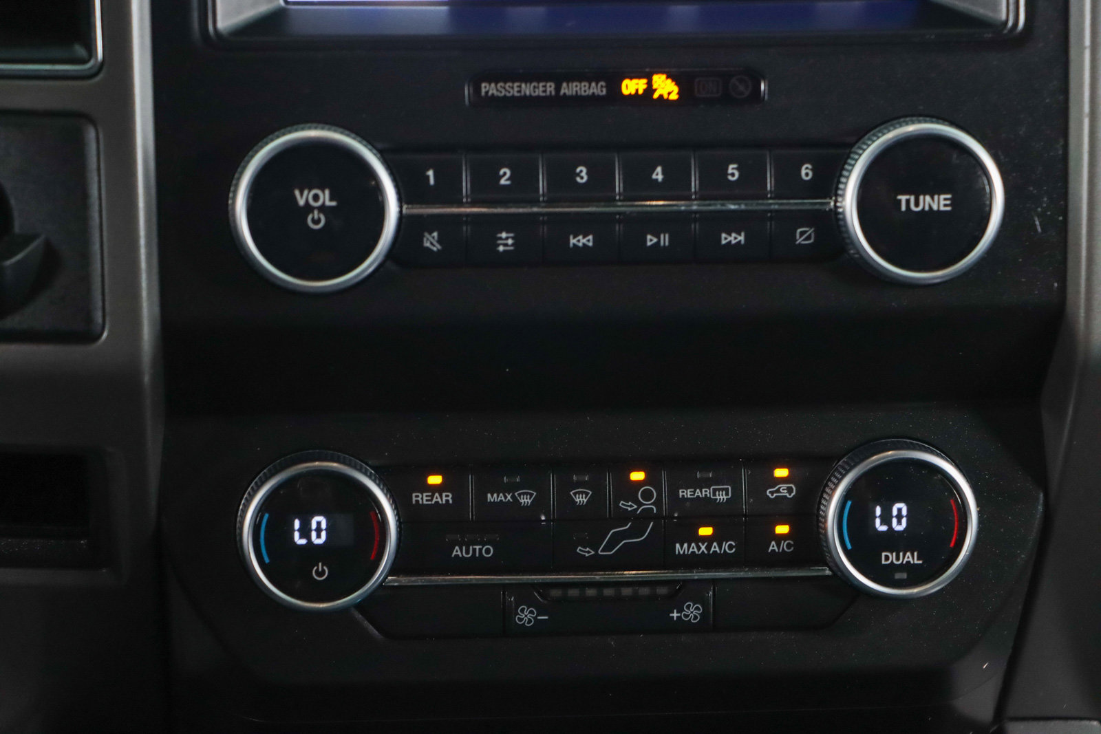 Used 2021 Ford Expedition XLT image 21