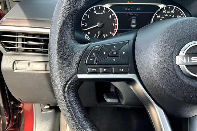 Used 2024 Nissan Altima 2.5 SV FWD image 10