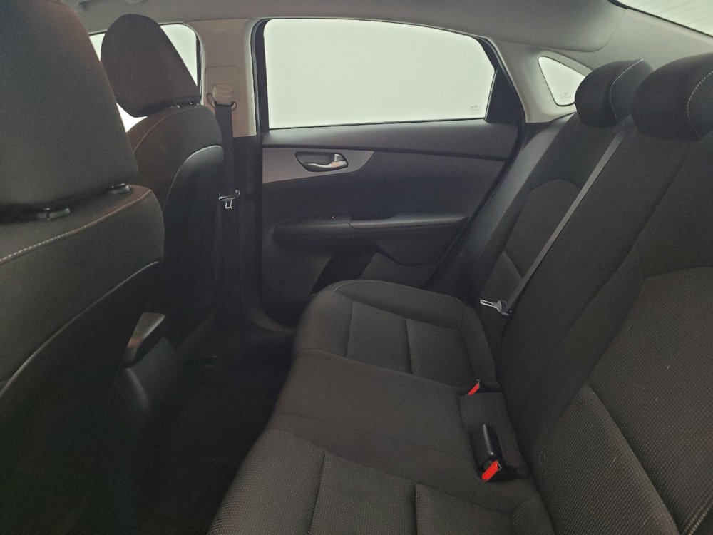 Used 2021 Kia Forte LXS FWD image 18