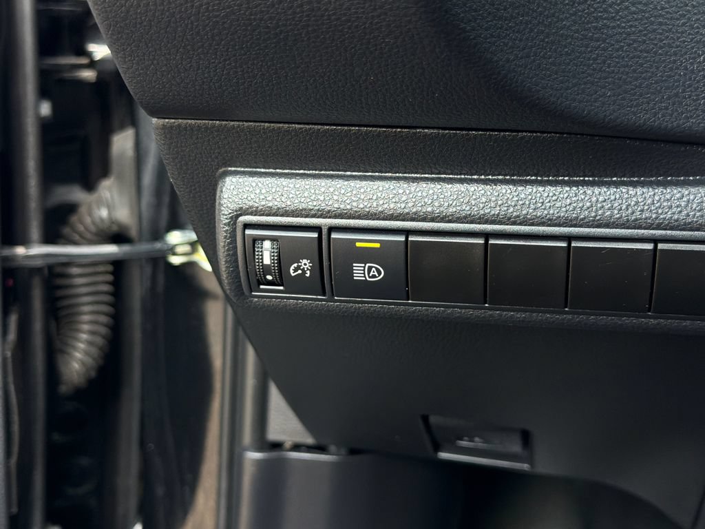 Used 2023 Toyota Corolla LE FWD image 21