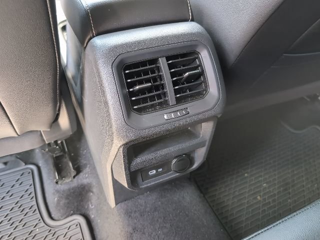 Used 2024 Volkswagen Tiguan SE R-Line FWD image 26
