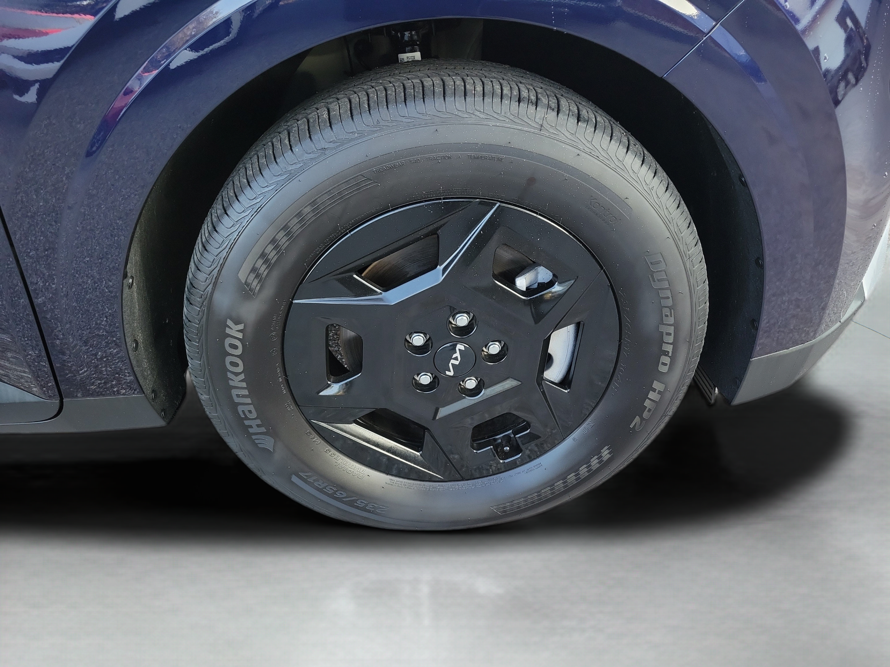 Certified 2026 Kia Carnival FWD image 30