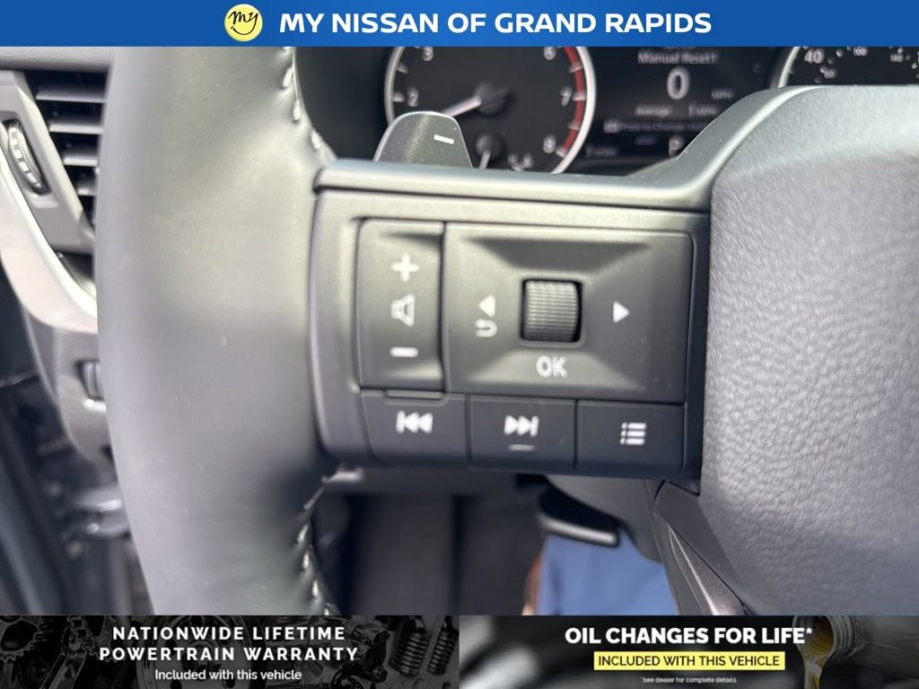 New 2026 Nissan Rogue SV w/ Cold Weather Package AWD/4WD image 19