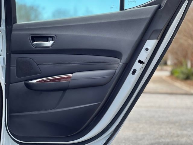 Used 2017 Acura TLX w/ Technology Package image 19