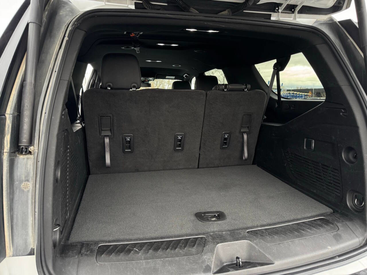 Used 2023 Chevrolet Suburban LT image 36