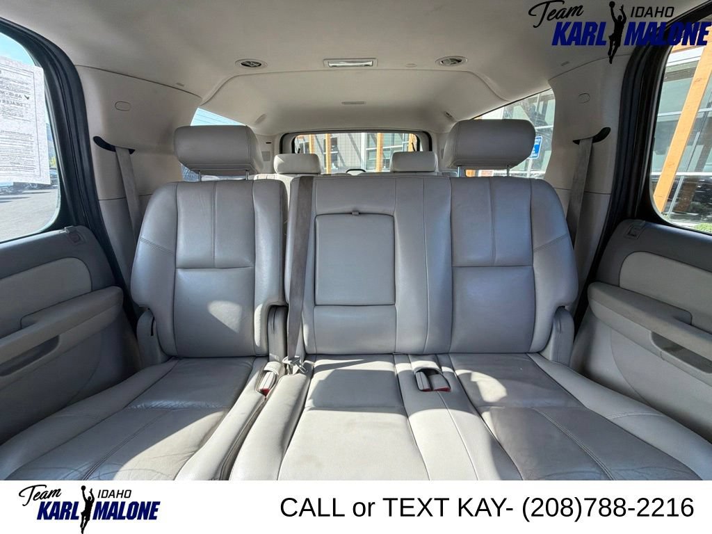 Used 2008 Chevrolet Suburban LT w/ LT Preferred Equipment Group AWD/4WD image 12