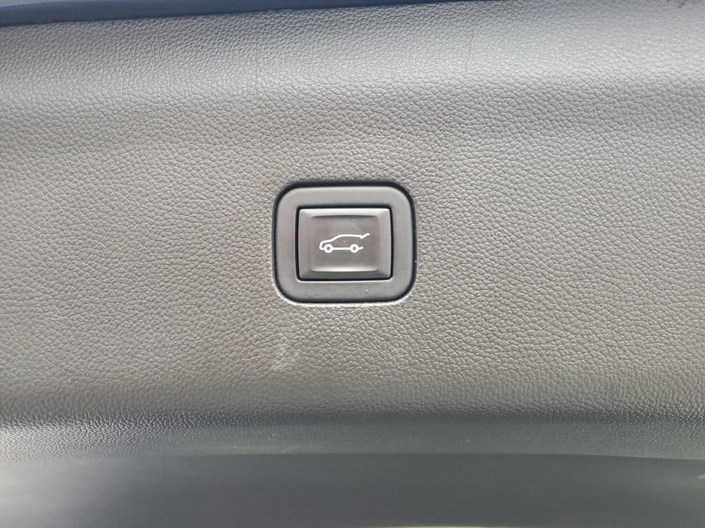 Certified 2024 Buick Enclave Essence w/ Experience Buick Package image 32