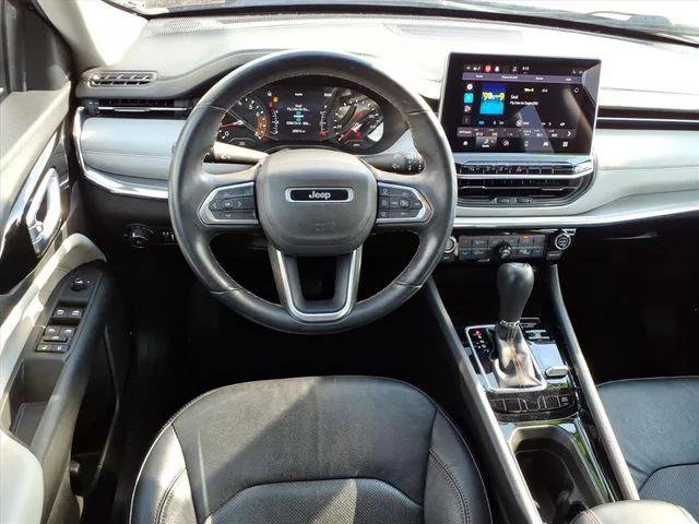 Certified 2022 Jeep Compass Limited image 12