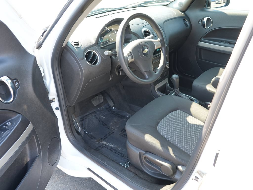 Used 2010 Chevrolet HHR LS FWD image 13
