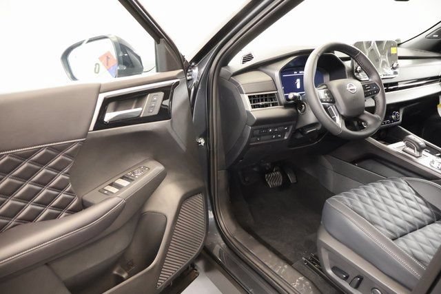 New 2026 Nissan Rogue Platinum AWD/4WD image 8