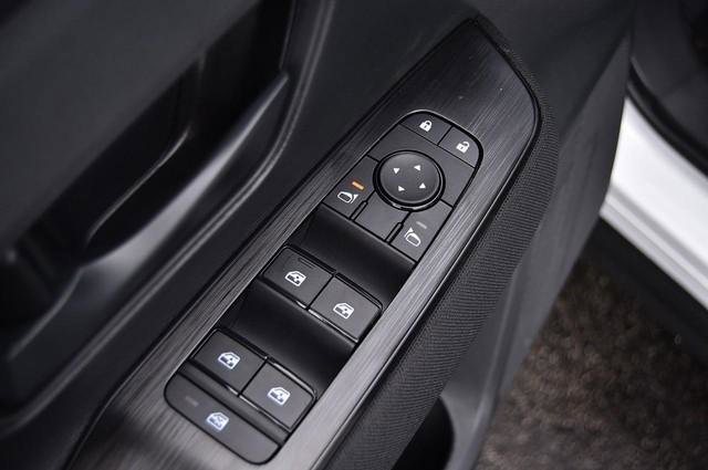 New 2026 Nissan Kicks S image 9