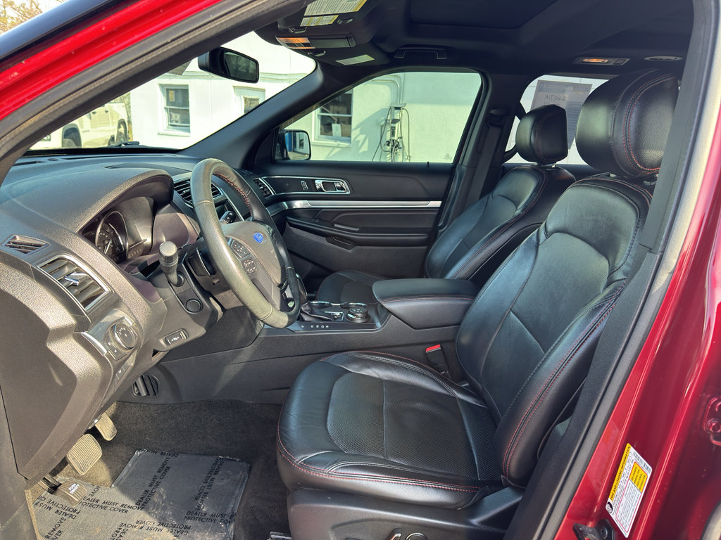 Used 2017 Ford Explorer Sport w/ Equipment Group 401A image 9